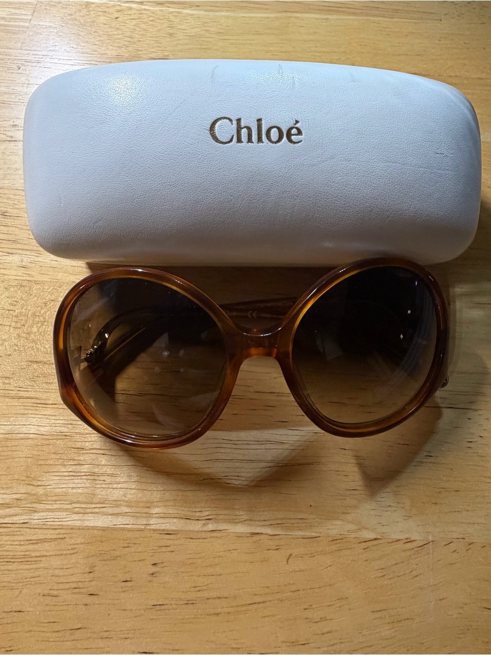 Chloe Womens Round Frame Sunglasses in Amber - Picture 5 of 7